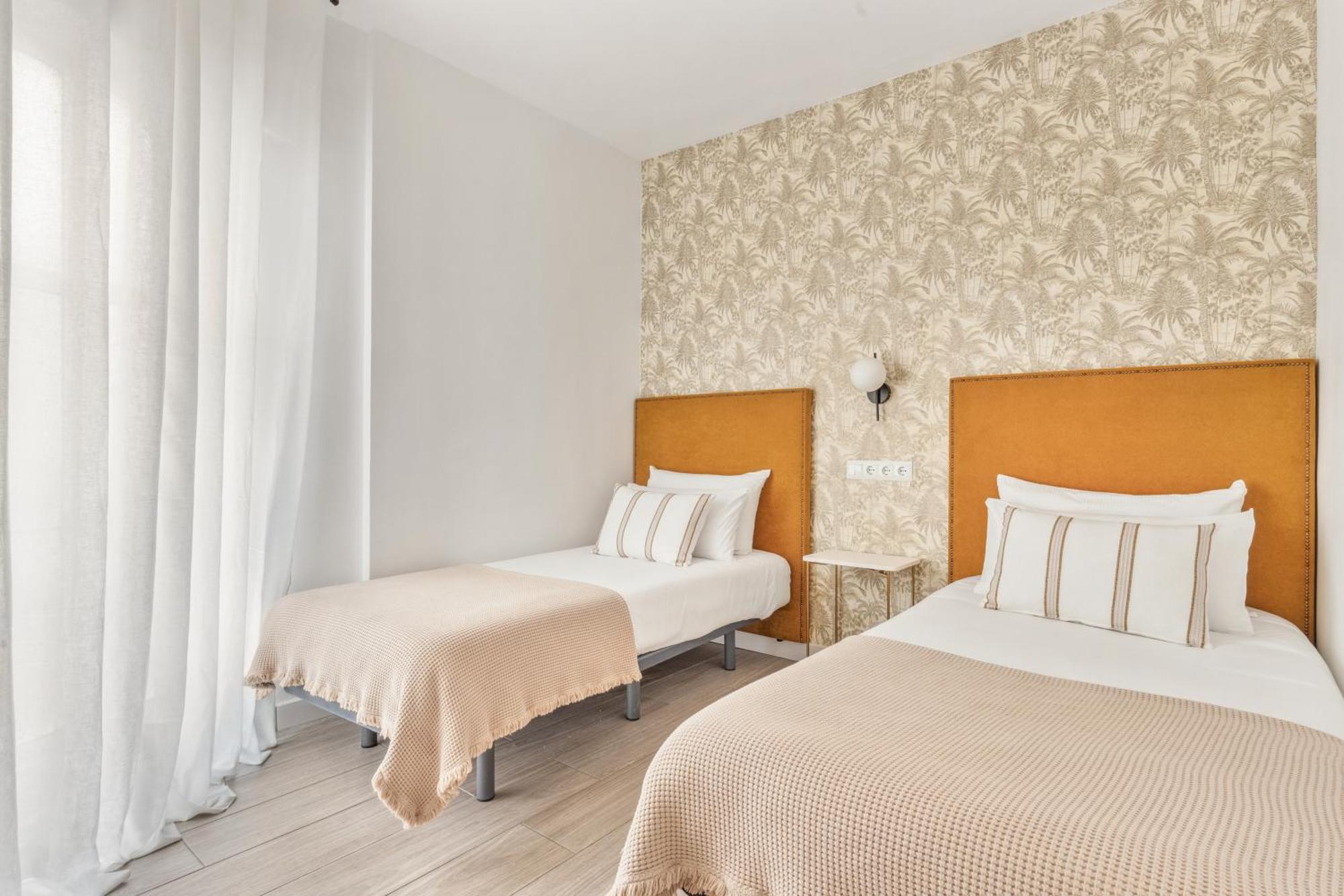 Epidemia & Quite Bedrooms By Ele Apartments Malaga Exterior photo